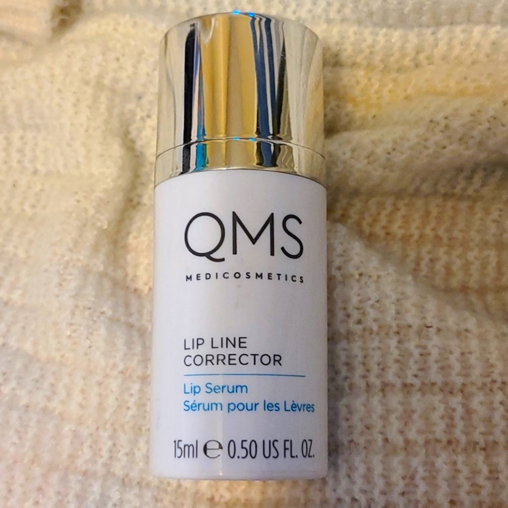 Lip line corrector